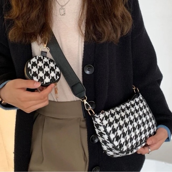 Black & White Houndstooth Convertible Crossbody Bag with Coin Pouch | NEW - Picture 3 of 11